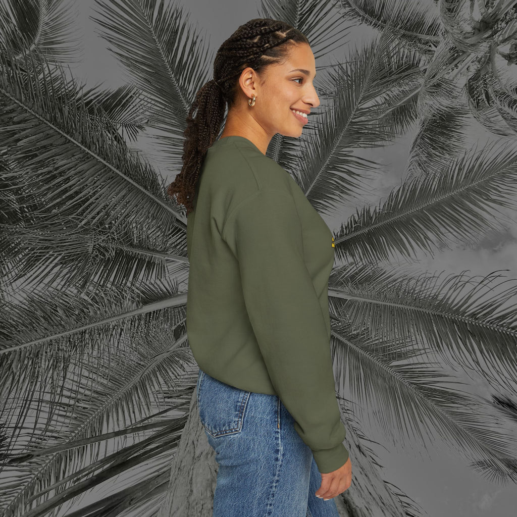 Peace Out, North Pole Edition - (UNSEX) Cozy Crewneck Sweatshirt – Aliento De Vida