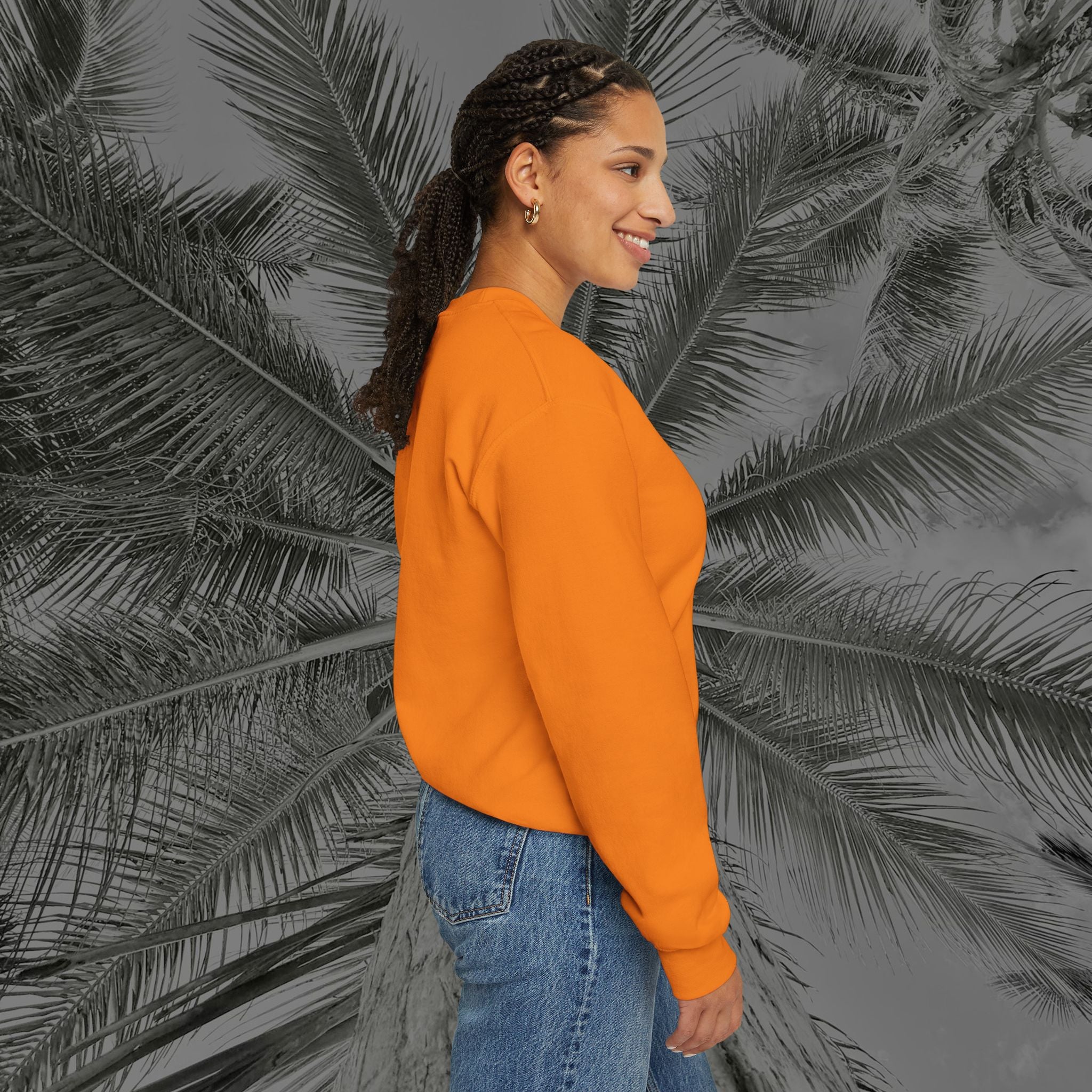 Merry Meowmas Cheer - (UNISEX) Cozy Crewneck Sweatshirt - Aliento De Vida