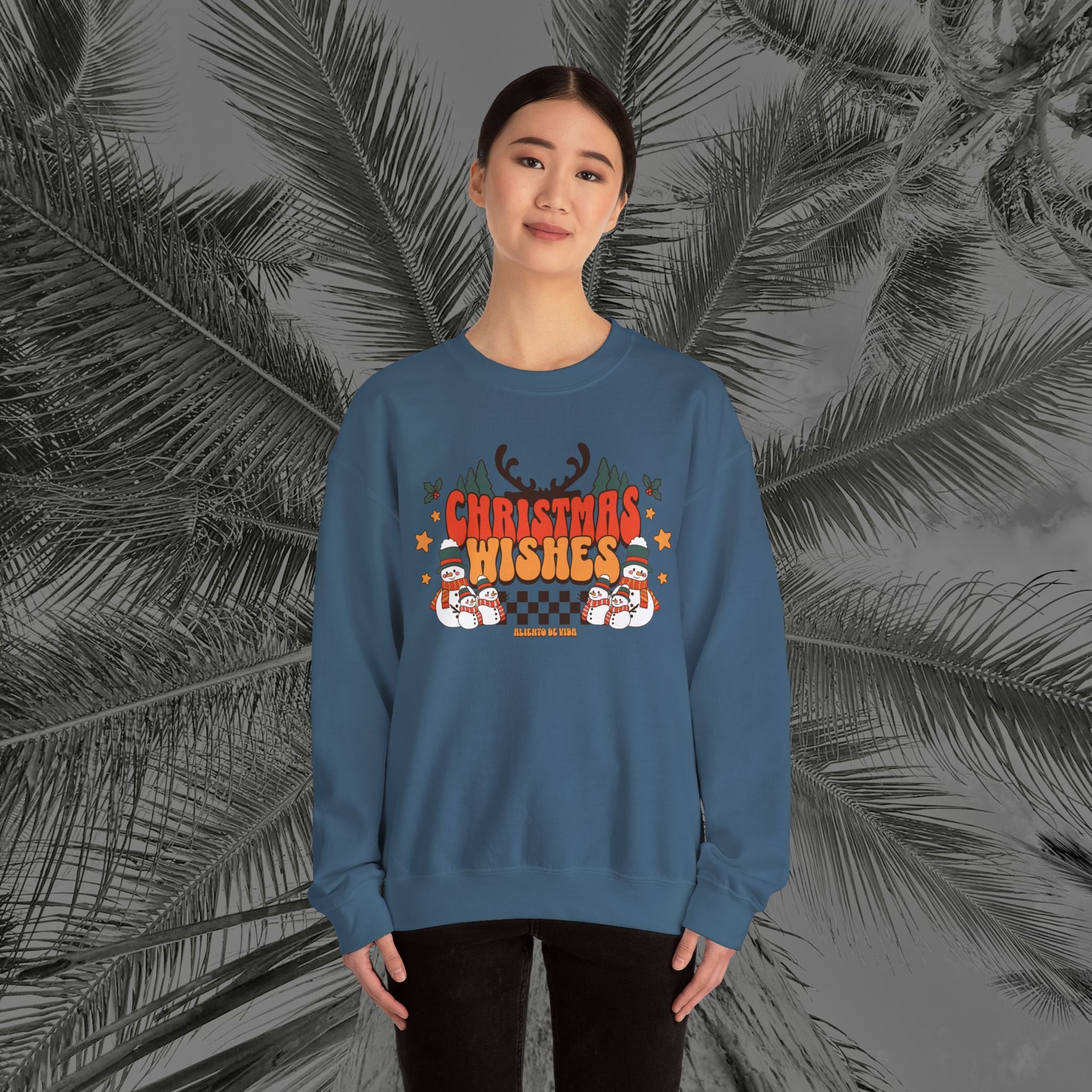 Chillin’ With My Snowmies - (UNISEX) Cozy Crewneck Sweatshirt - Aliento De Vida