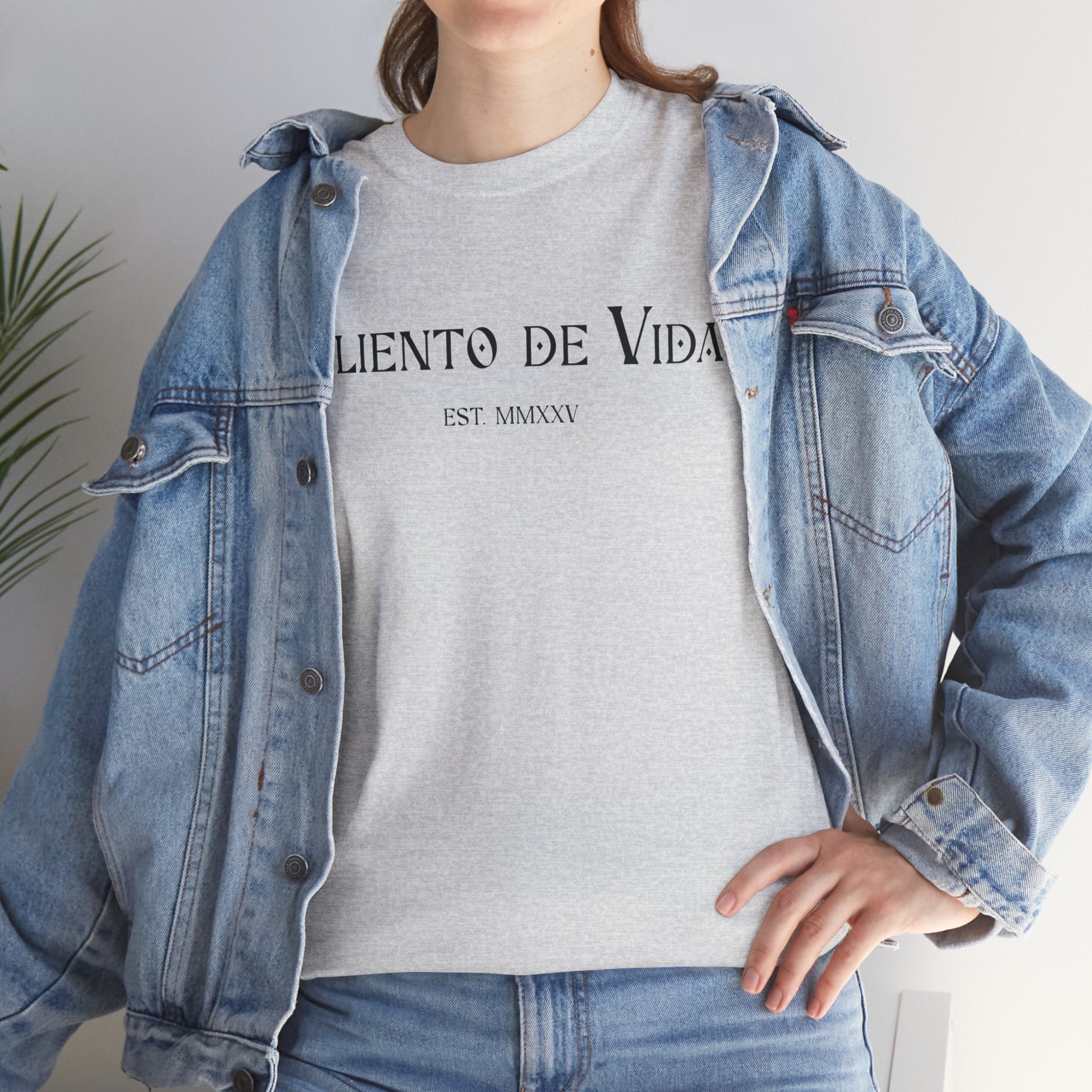 Capture The Moment - (UNISEX) Heavy Cotton Tee - Aliento De Vida