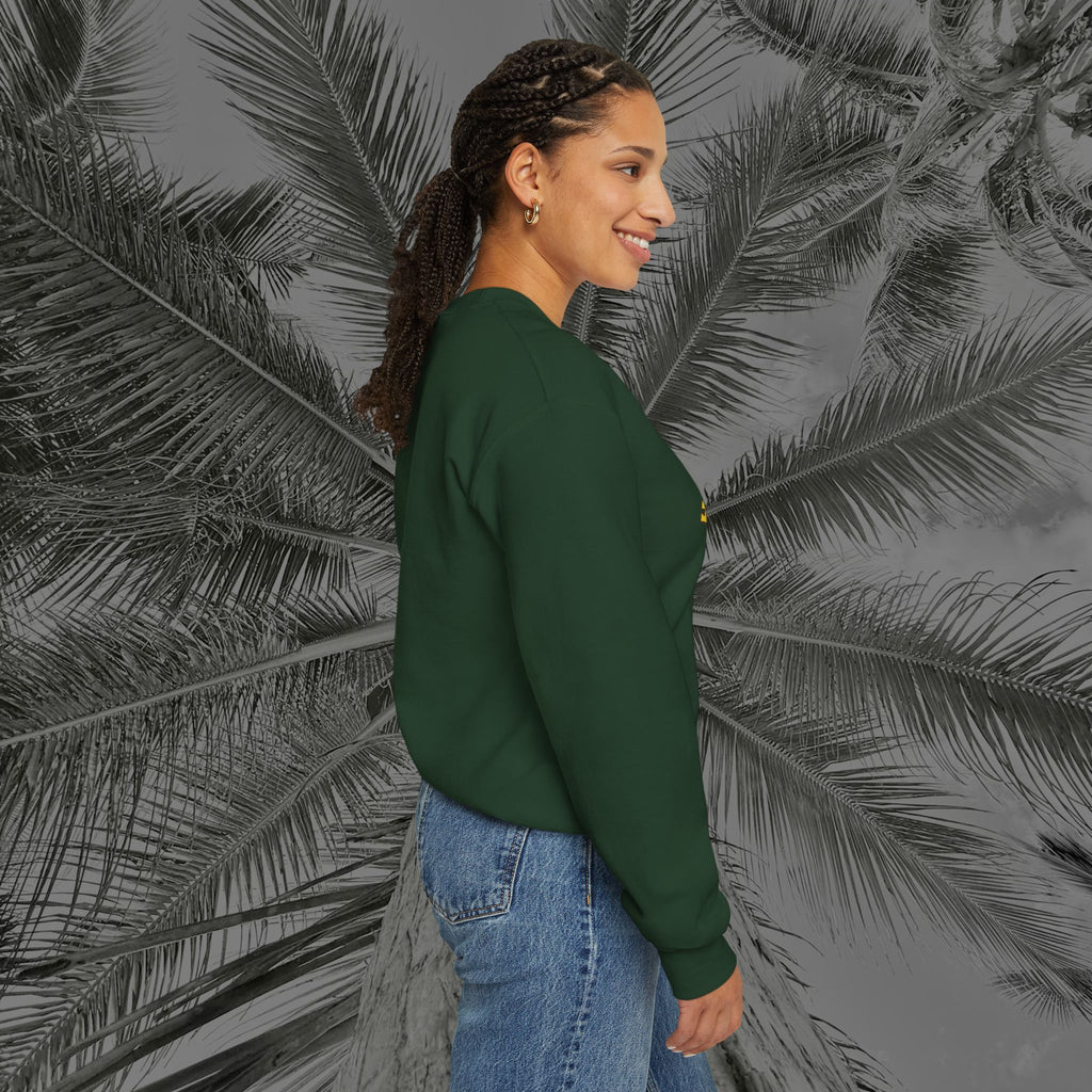 Peace Out, North Pole Edition - (UNSEX) Cozy Crewneck Sweatshirt – Aliento De Vida